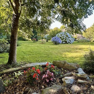 Maison 8 pièces 374400 €