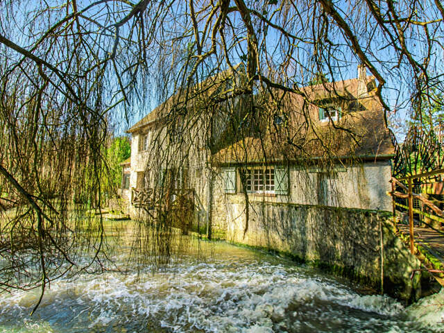 A vendre Dpt Eure (27) proche Pacy sur Eure Moulin 353 m2 av — photo du bien