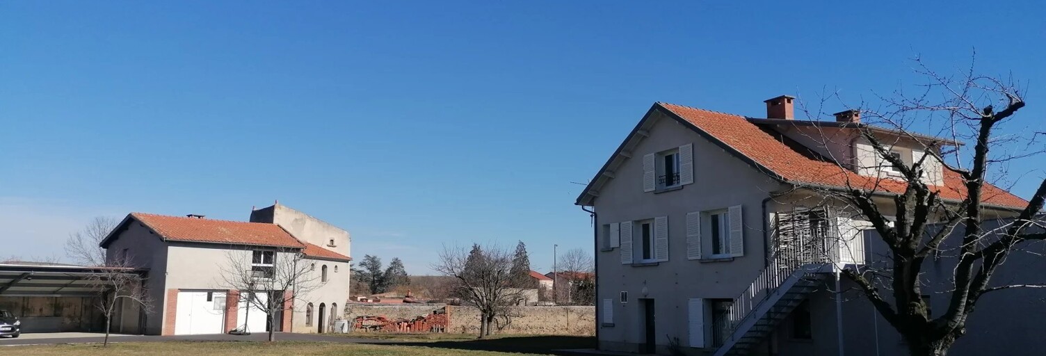 Maison 7 Pièces 164 m² à vendre à Saint-Germain-Lembron (63340)