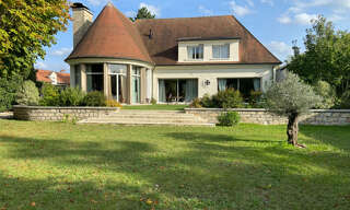 Maison 9 Pièces 244 m² à vendre à Chantilly (60500)