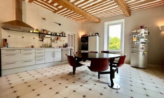 Maison 8 Pièces 280 m² à vendre à Orange (84100)
