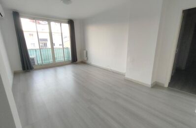 location appartement 883 € CC /mois à proximité de Saint-Martin-de-Crau (13310)