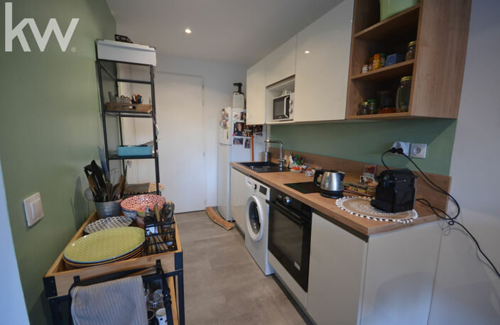VENTE d'un appartement 1 pièce (24 m2) à SANARY SUR MER — photo 3