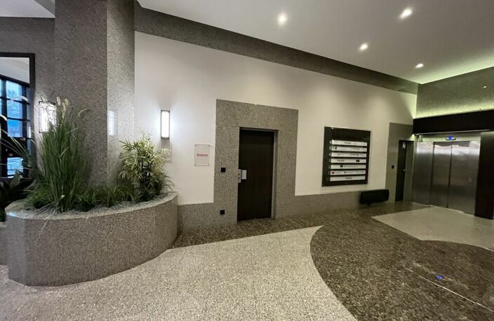 BUREAUX à LOUER — photo 2
