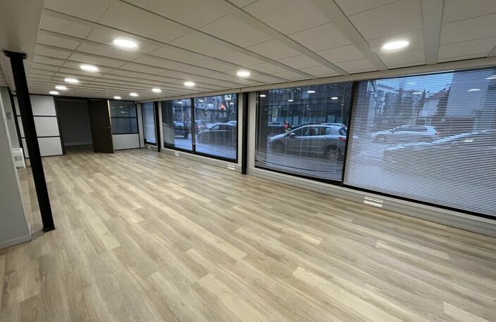 BUREAUX à LOUER — photo 4