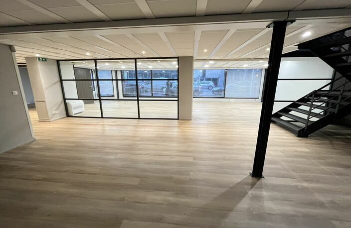 BUREAUX à LOUER — photo 5