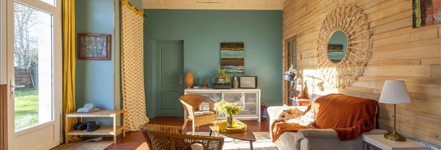 Maison 8 Pièces 156 m² à vendre à Saint-Aigulin (17360)