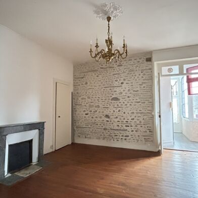 Appartement 7 pièces 318000 €