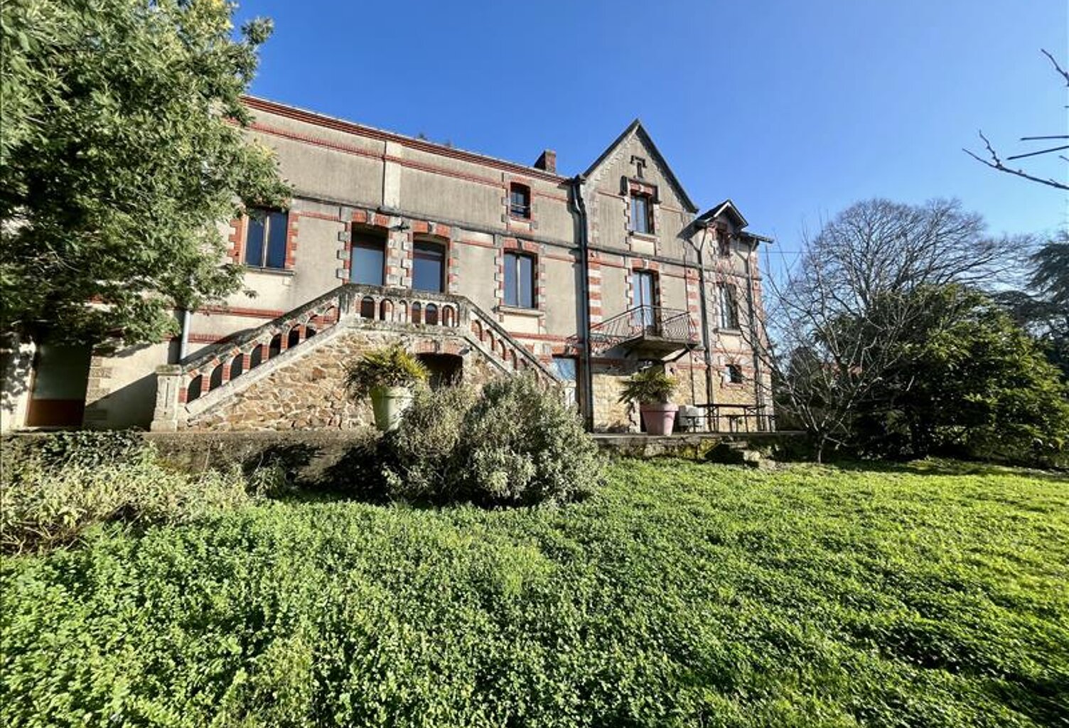 Vente maison 8 pièces 241 m² Saint-Jean-de-Boiseau (44640) — photo 1