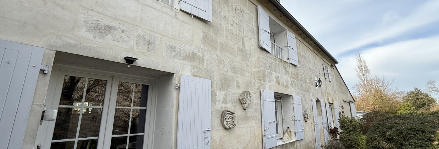 Maison 6 Pièces 177 m² à vendre à Neulles (17500)