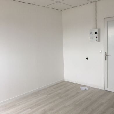 Bureau  320 €