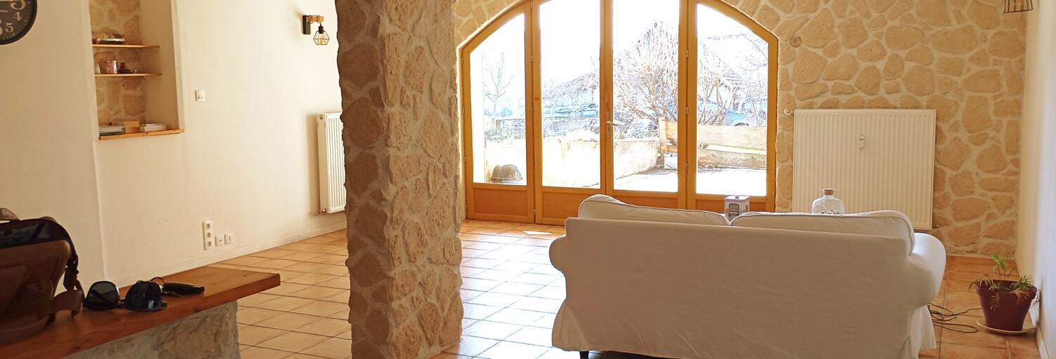 Appartement 3 Pièces 86 m² à vendre à Prunières (05230)