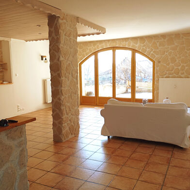 Appartement 3 pièces 219350 €