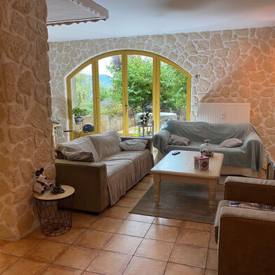 Appartement 3 pièces 219350 €