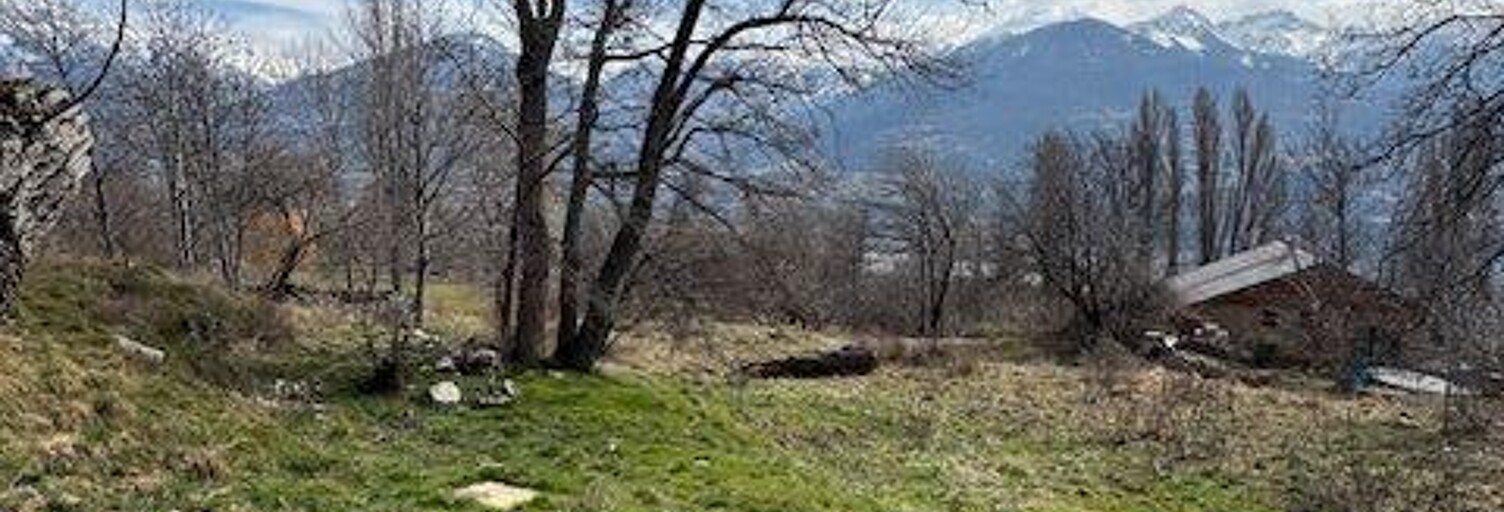 Terrain  535 m² à vendre à Puy-Sanières (05200)