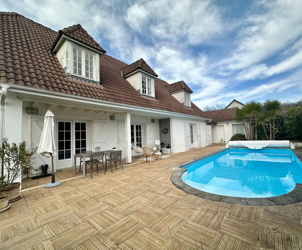 Villa / Maison  T6 à vendre Morlaàs 64160