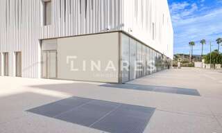 Commerce  310 m² à vendre à La Ciotat (13600)