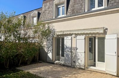 location maison 965 € CC /mois à proximité de Saint-Denis-de-l'Hôtel (45550)