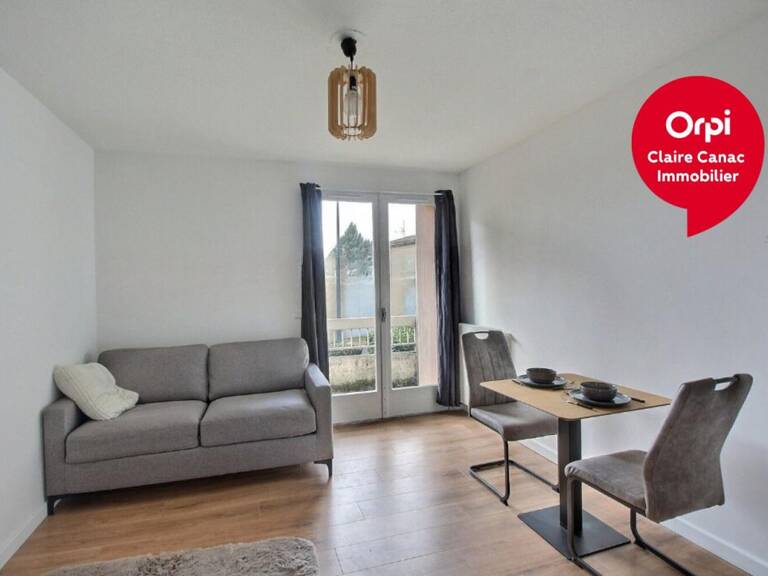Bel appartement rénové avec balcon — photo 1