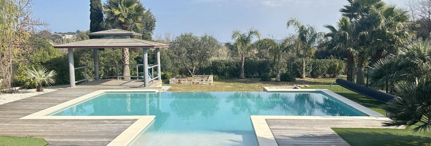 Maison  125 m² à vendre à Grimaud (83310)