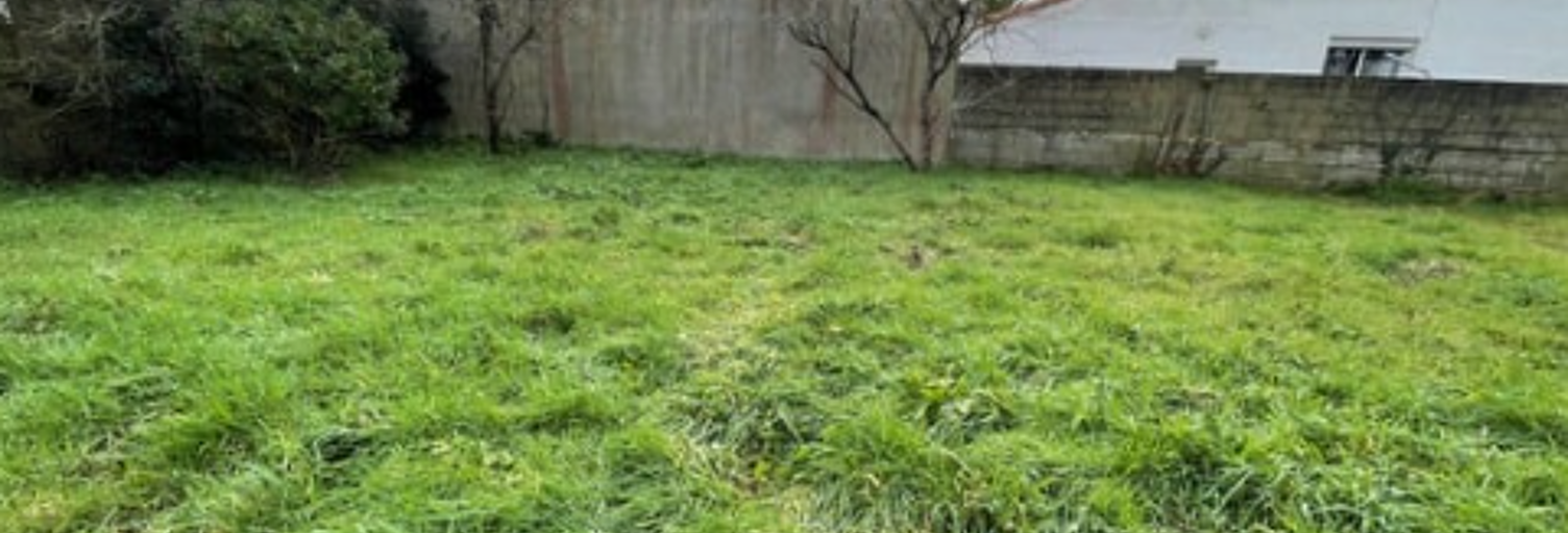 Terrain  348 m² à vendre à Les Sables-d'Olonne (85340)