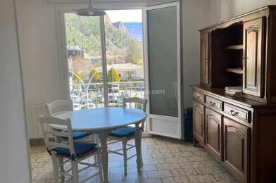 Appartement 1 pièces 400 €