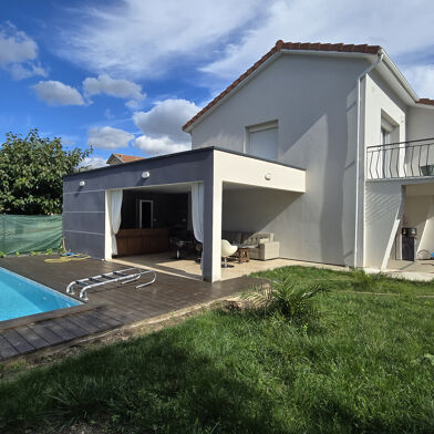 Maison 6 pièces 439000 €