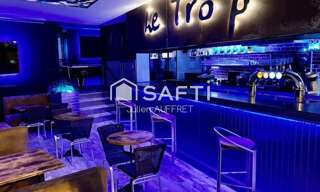 Commerce  230 m² à vendre à Cosne-Cours-sur-Loire (58200)