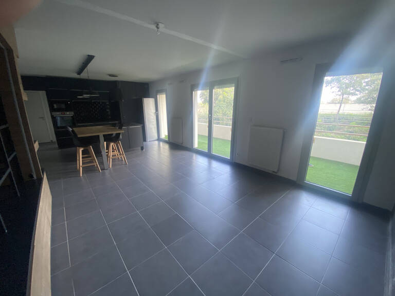 CASTELNAU LE LEZ // Vente T3 de 60m2 environ + terrasse de 1 — photo 1