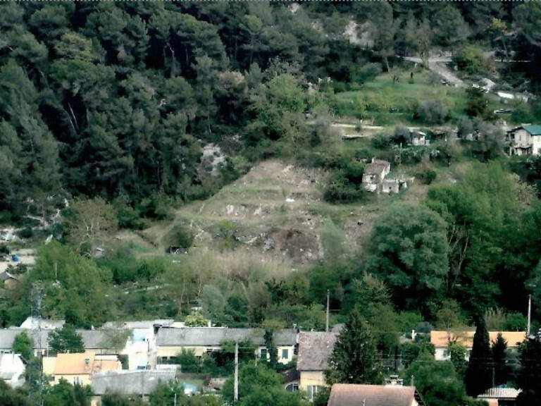 Terrain constructible - la grave de Peille — photo 1