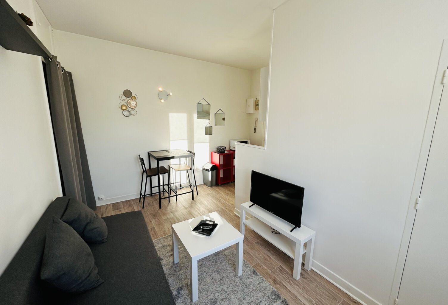 Studio meublé toutes charges comprises — photo 1