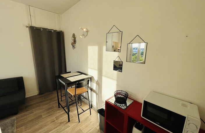 Studio meublé toutes charges comprises — photo 3