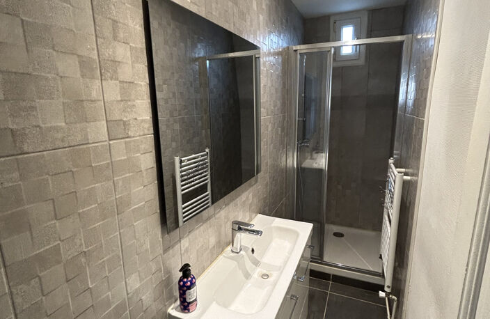 Appartement meublé hypercentre toutes charges comprises — photo 4