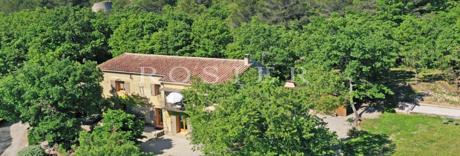 Maison 12 Pièces 220 m² à vendre à Murs (84220)