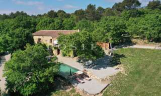 Maison 12 Pièces 220 m² à vendre à Murs (84220)