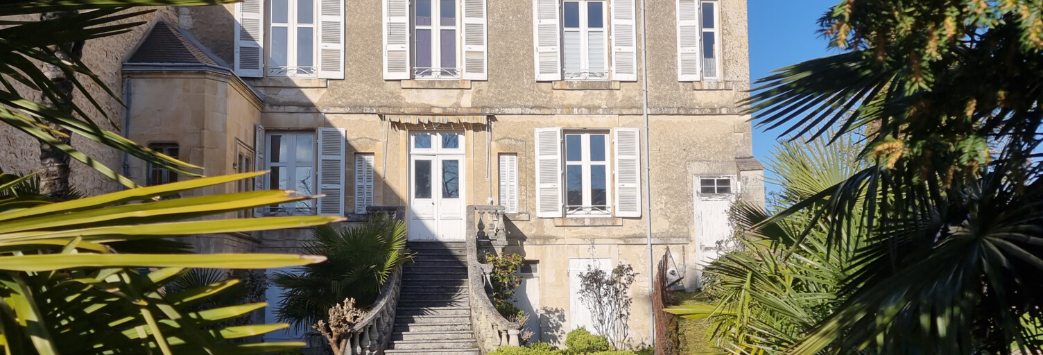 Maison 10 Pièces 385 m² à vendre à Fontenay-le-Comte (85200)