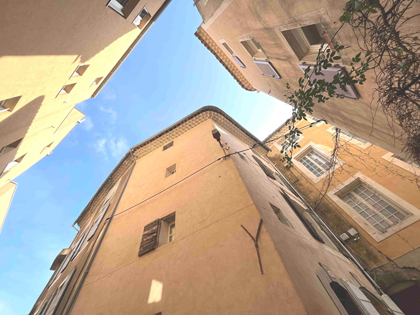 Agence immobilière de Square Habitat Apt