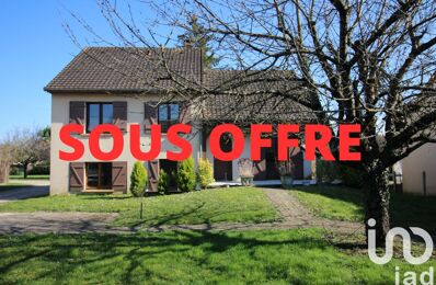 vente maison 147 000 € à proximité de Cours-les-Barres (18320)