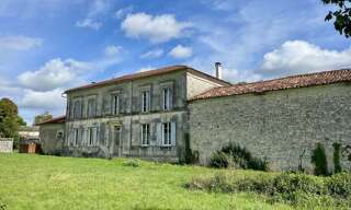 Maison 8 Pièces 207 m² à vendre à Saint-Martial-sur-Né (17520)