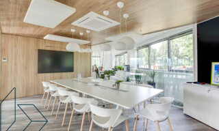 Bureau  485 m² à louer à Vannes (56000)