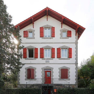 Appartement 5 pièces 270000 €