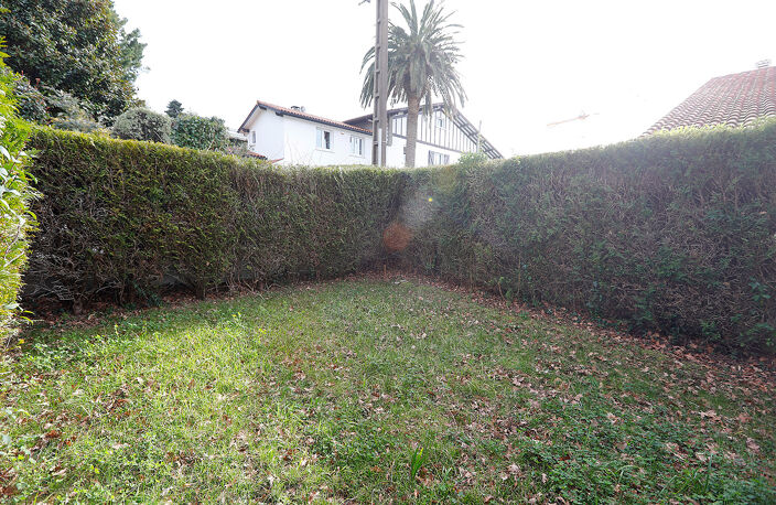 Hendaye proche des commodités appartement T5 avec garage, cave et  petit jardin — photo 4