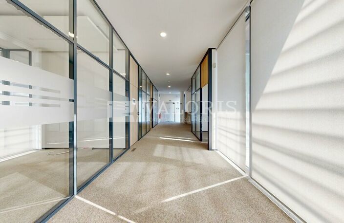 BUREAUX à LOUER — photo 4