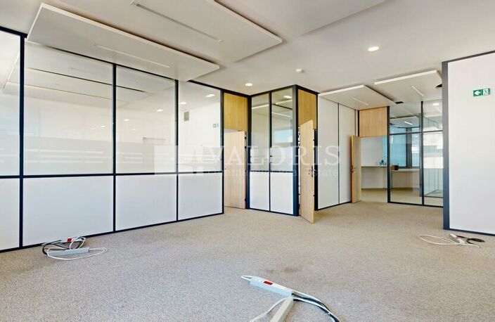 BUREAUX à LOUER — photo 5