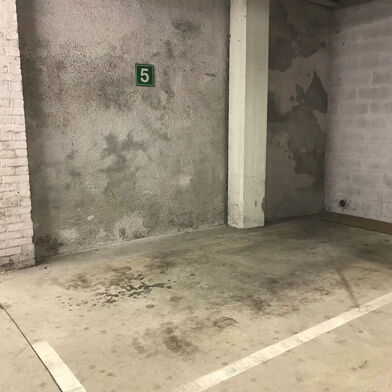 Garage  110 €