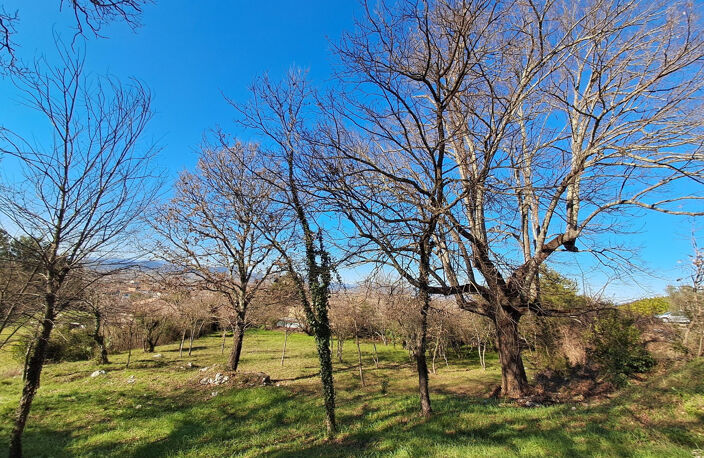 Terrain constructible à Saint-Jean-De-Maruéjols-et-Avejan - Bouwgrond in Saint-Jean-De-Maruéjols-et-Avejan - B — photo 2