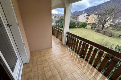 Appartement 5 pièces 244000 €