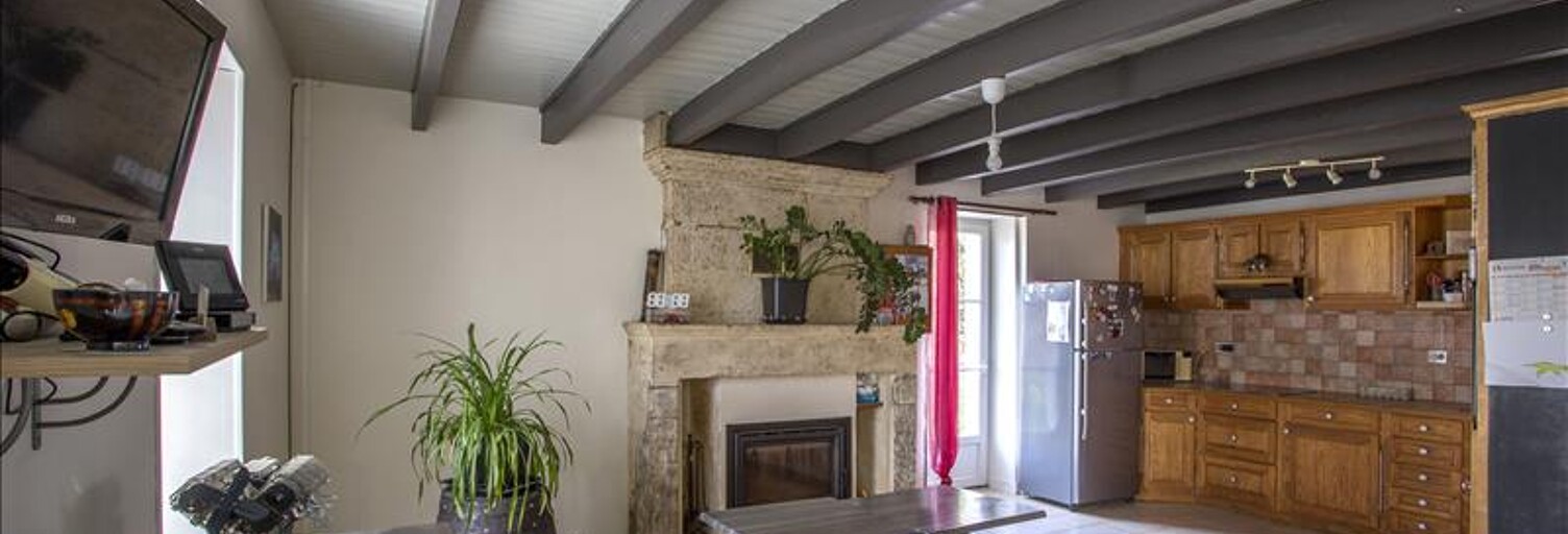 Maison 6 Pièces 236 m² à vendre à Bords (17430)