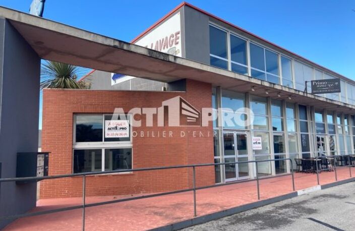 Bureaux à louer — photo 2