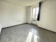 À VENDRE -  IMMEUBLE - CLARENSAC — photo 3